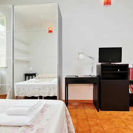 Torpignattara Apartment